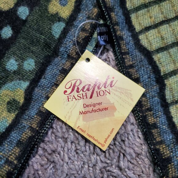 NWT Rapti 100% Cashmere Moss Green Paisley Floral Infinity Scarf - Picture 3 of 7